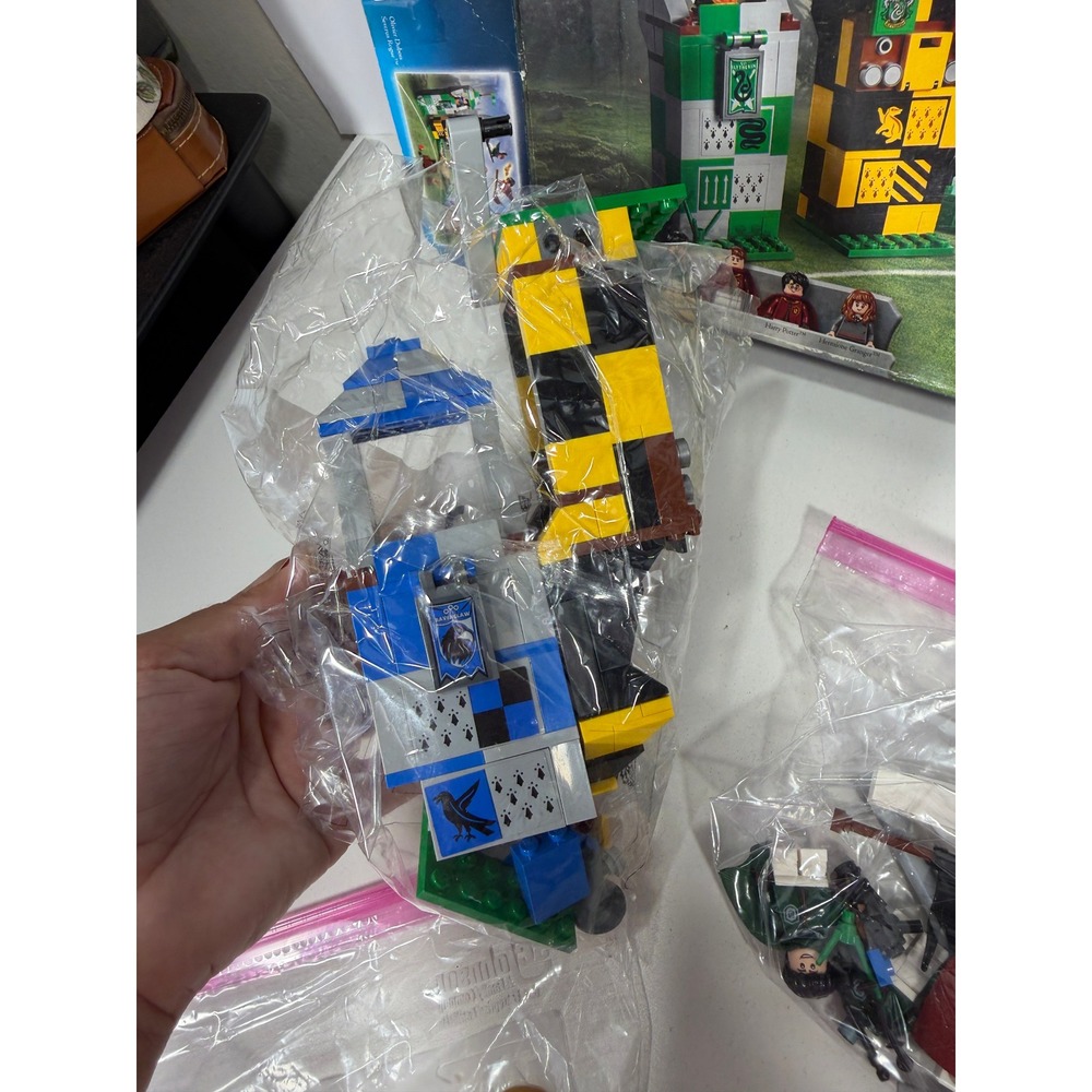 LEGO Harry Potter Quidditch Match 75956 Building Kit w Minifigures 99% complete - Picture 7 of 12